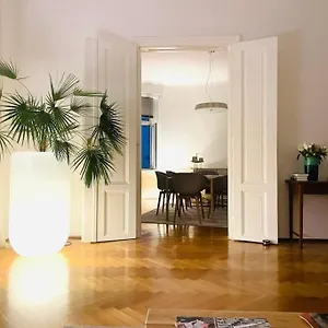 Apartment Charmante Innenstadtwohnung, Wien