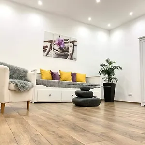 Lux Vienna